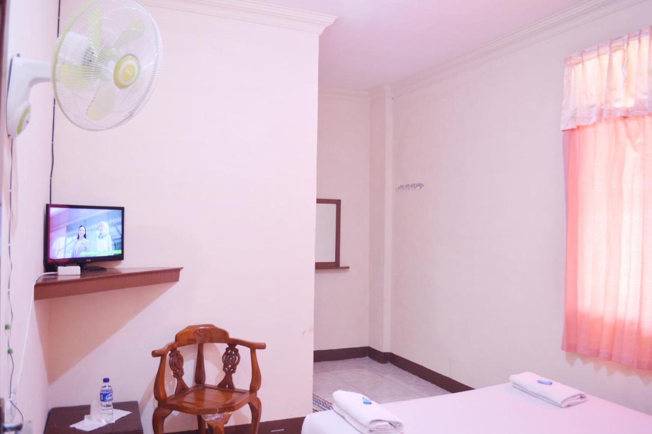 Hotel Yuriko Bukittinggi Exterior photo